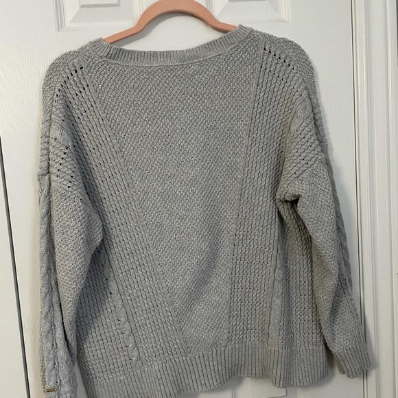 Tommy Hilfiger grey knit sweater - Picture 3 of 3